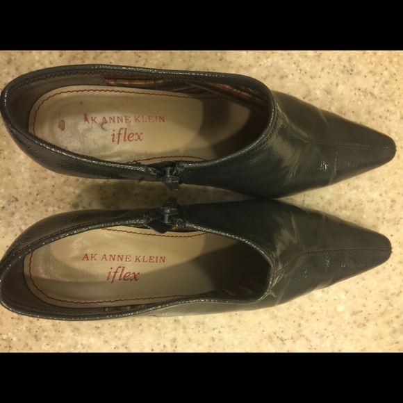 Anne Klein pointed gray booties - Picture 8 of 8